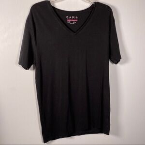 ZARA Basic V-Neck Tee. Black. Short sleeve size XL
